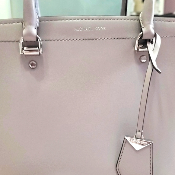 New Michael Kors Large Benning Satchel - Picture 4 of 13